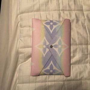 Louis Vuitton Escale Kiirigami Pochette